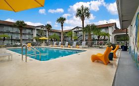 Baymont Inn And Suites in Kissimmee Fl
